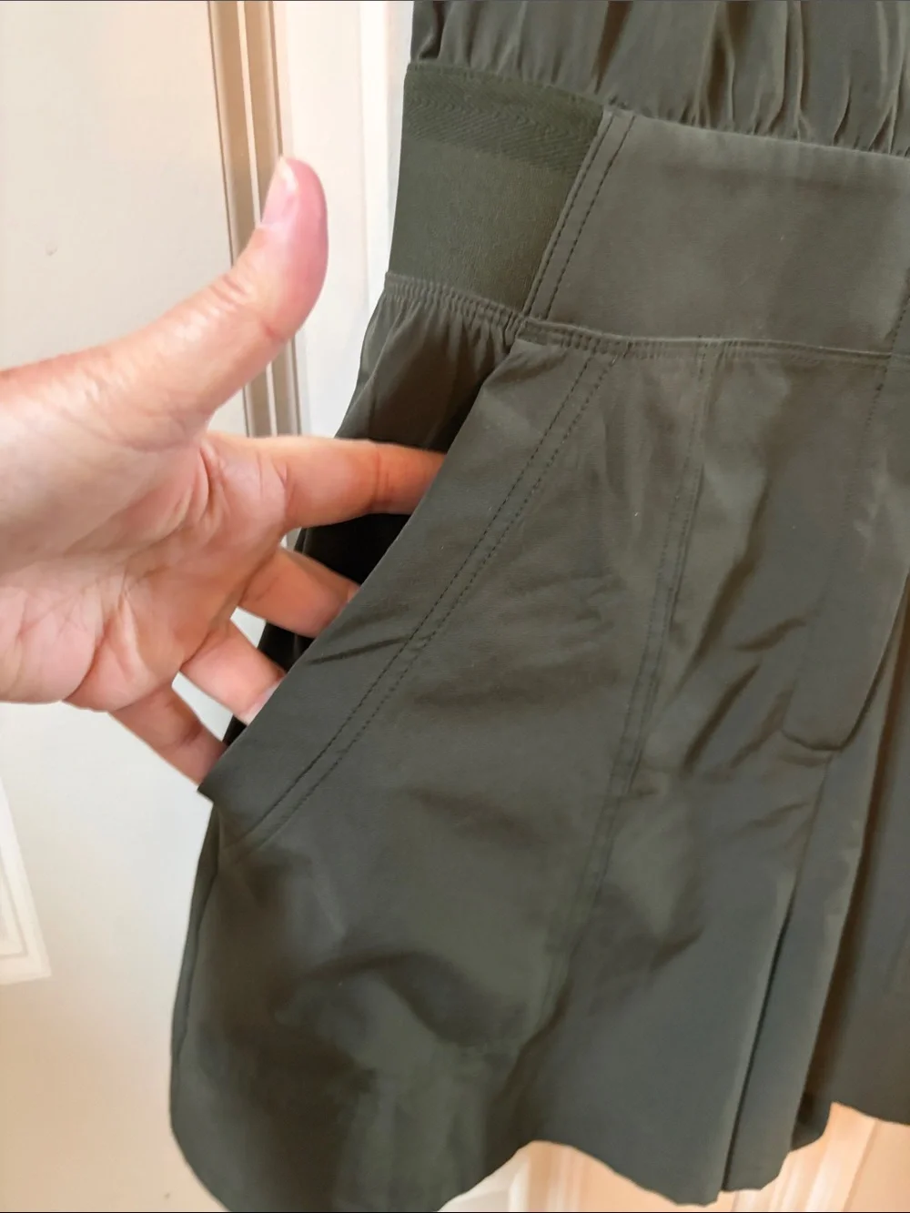 Athleta Olive Green Brooklyn Utility Aspen Sleeveless Zip Romper, 6 - Picture 2 of 5
